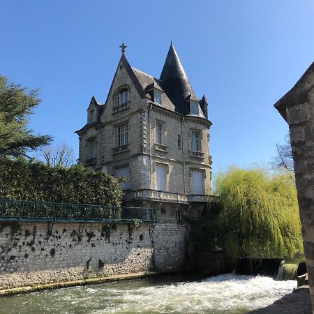 Deux Pieces Terrasse Apartamento Moret-sur-Loing Exterior foto