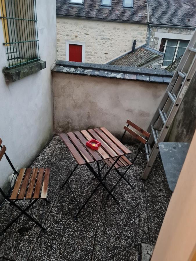 Deux Pieces Terrasse Apartamento Moret-sur-Loing Exterior foto