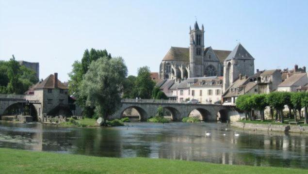 Deux Pieces Terrasse Apartamento Moret-sur-Loing Exterior foto