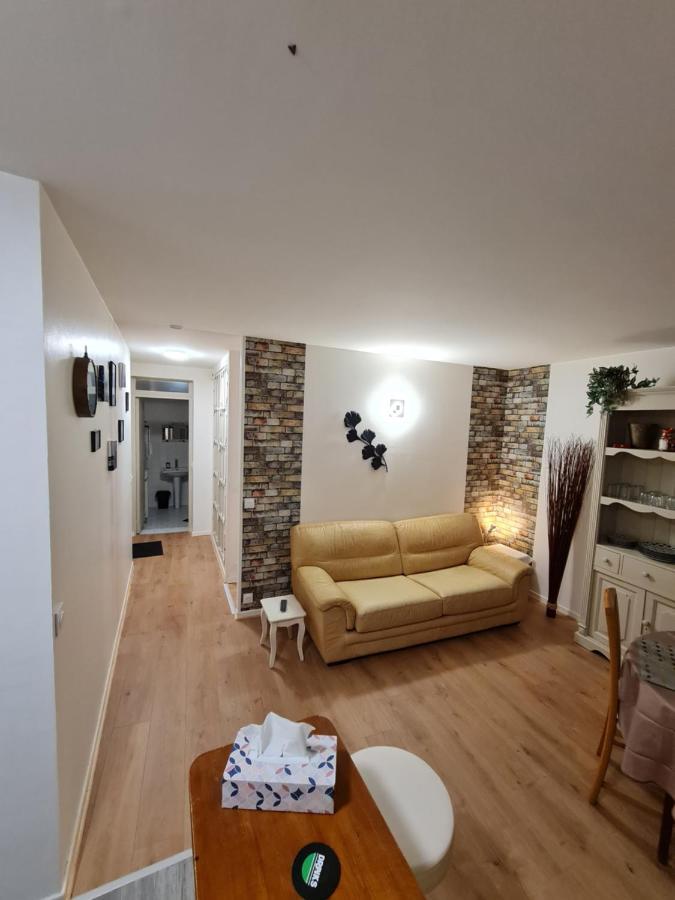 Deux Pieces Terrasse Apartamento Moret-sur-Loing Exterior foto